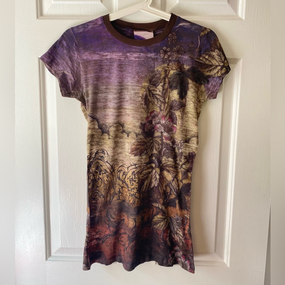 Romeo and Juliet T-shirt size S